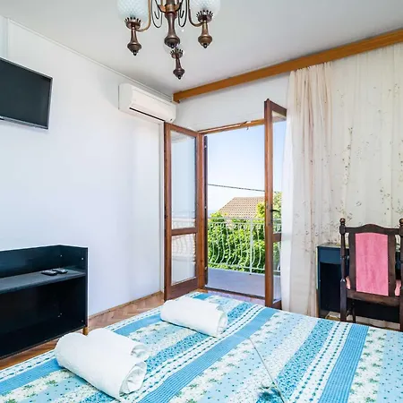 Lejlighed Stella - Three-bedroom With Balcony And Terrace