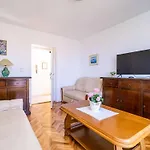 Stella - Three-bedroom With Balcony And Terrace Apartament Dubrownik