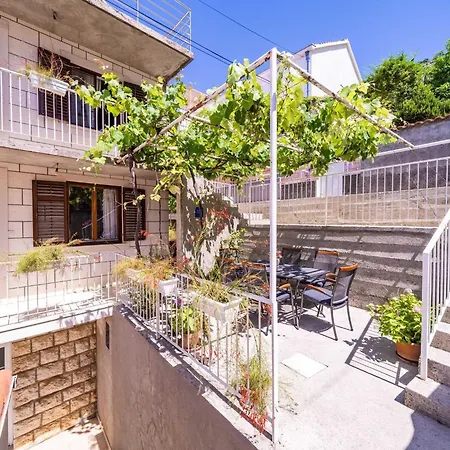 Lejlighed Stella - Three-bedroom With Balcony And Terrace