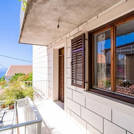 Stella - Three-bedroom With Balcony And Terrace شقة دوبروفينك