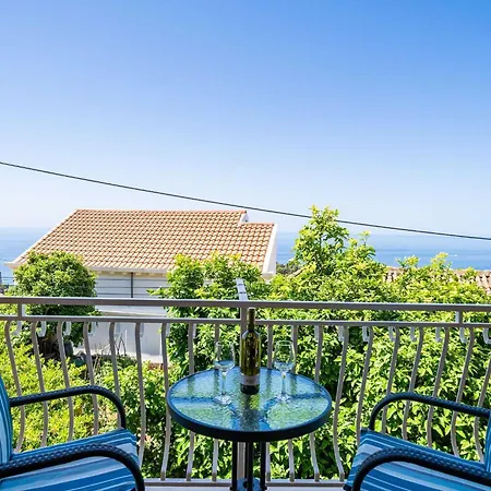 Stella - Three-bedroom With Balcony And Terrace *