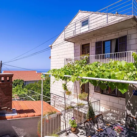 Apartman Stella - Three-bedroom With Balcony And Terrace