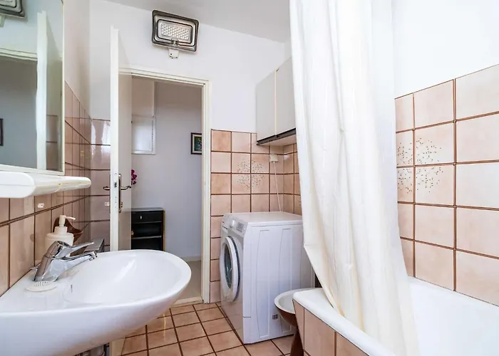 아파트 Stella - Three-bedroom With Balcony And Terrace