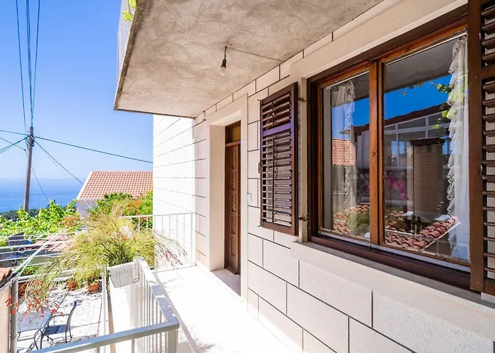 Stella - Three-bedroom With Balcony And Terrace 아파트 두브로브니크