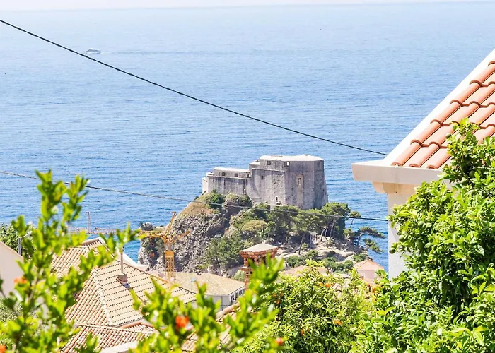 Stella - Three-bedroom With Balcony And Terrace Apartament Dubrownik