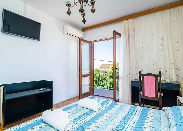 公寓 Stella - Three-bedroom With Balcony And Terrace