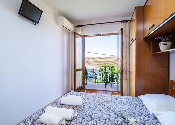 Stella - Three-bedroom With Balcony And Terrace Dubrovnik